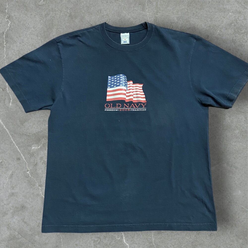 Old Navy Vintage 2005 USA Flag Navy Blue T-Shirt Cotton Men's Size Medium